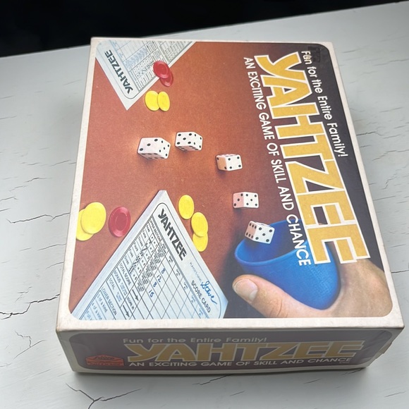 1980's Yahtzee game - Picture 3 of 11